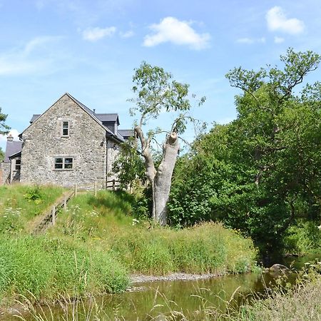 הוילה Llanrhaeadr-ym-Mochnant Ty Rhyd מראה חיצוני תמונה